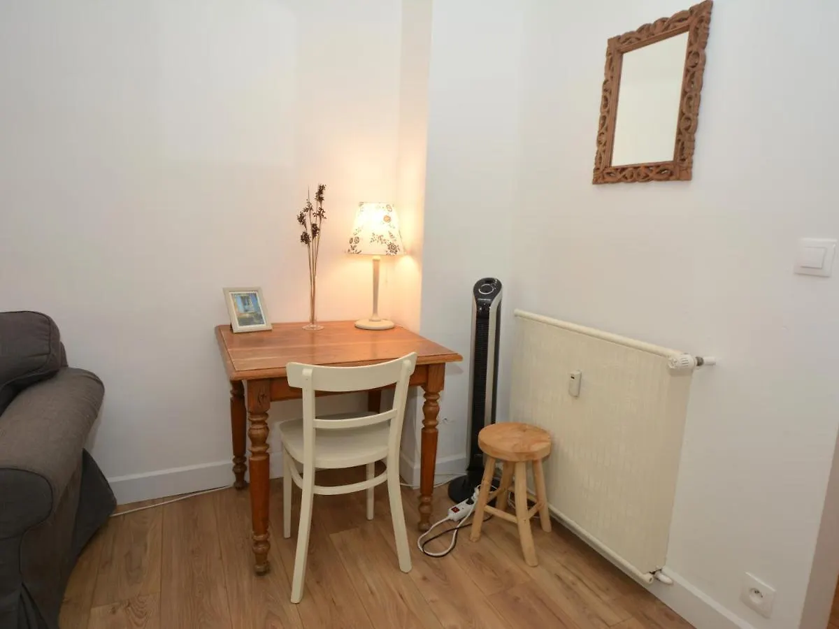 Appartement Tarascon 0*,